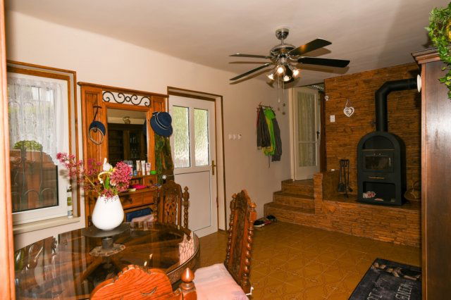 Eladó családi ház, Ábrahámhegyen 124.9 M Ft, 2+2 szobás