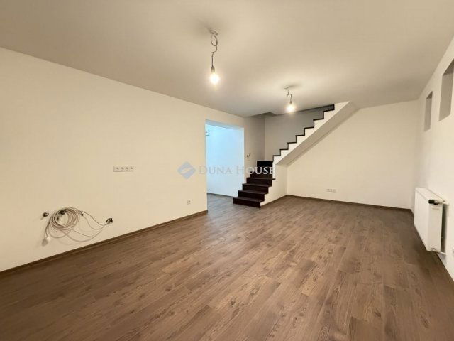 Eladó téglalakás, Budapesten, XX. kerületben 74.9 M Ft, 3 szobás