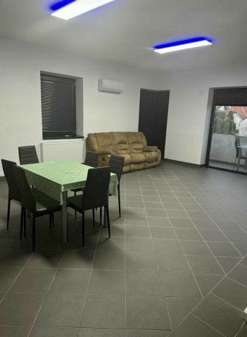 Kiadó téglalakás, albérlet, III. kerületben, Batthyány utcában