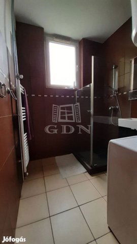 Eladó téglalakás, Budapesten, XI. kerületben 78.9 M Ft, 2 szobás