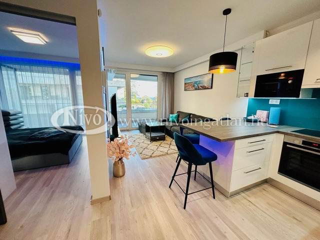 Eladó nyaraló, Alsóörsön 109.99 M Ft, 2+1 szobás