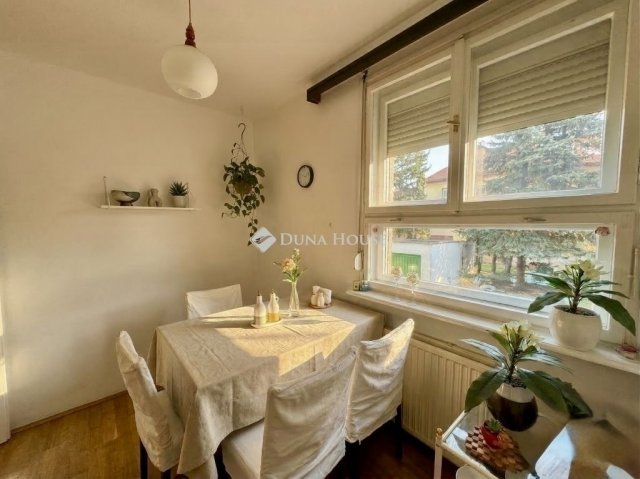 Eladó téglalakás, Budapesten, XI. kerületben 84.5 M Ft, 2 szobás