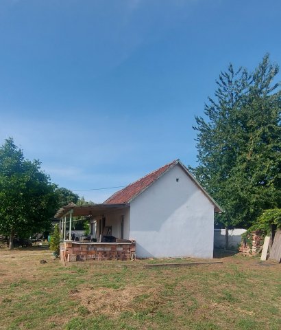 Eladó családi ház, Nyíregyházán 18 M Ft, 1 szobás