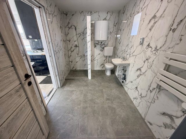 Eladó családi ház, Súron 29.9 M Ft, 2 szobás