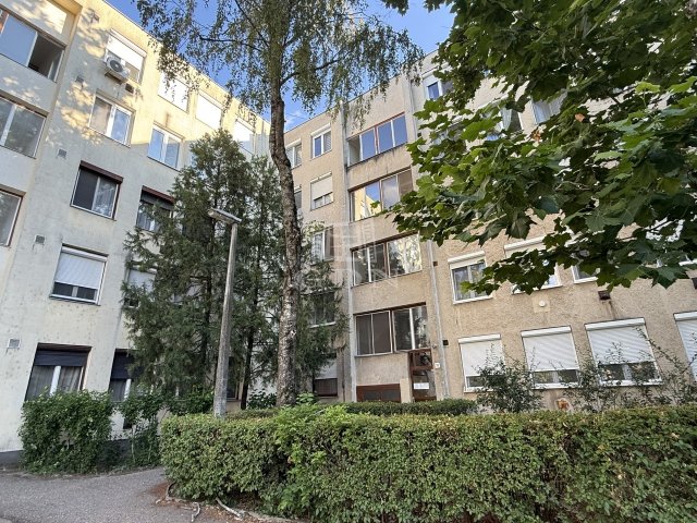 Eladó téglalakás, Kecskeméten 46.9 M Ft, 2 szobás