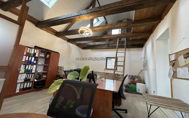 Eladó családi ház, Budapesten, III. kerületben 269.9 M Ft