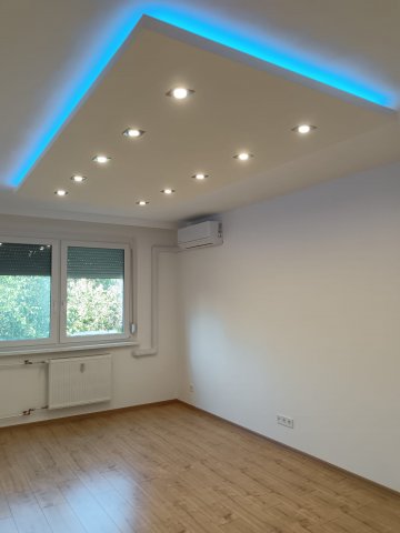 Eladó panellakás, Szegeden, Kereszttöltés utcában 64.5 M Ft
