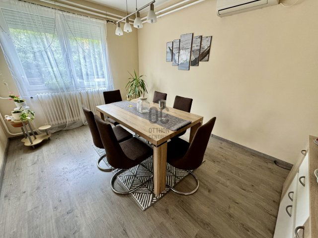 Eladó családi ház, Ráckeresztúron 89.9 M Ft, 5 szobás