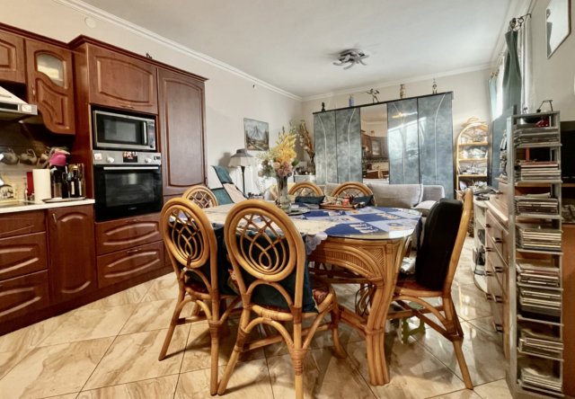 Eladó ikerház, Budapesten, XIV. kerületben 149.9 M Ft, 3 szobás