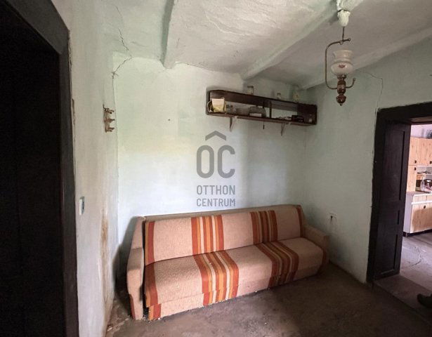 Eladó családi ház, Létavértesen 3.8 M Ft, 2 szobás