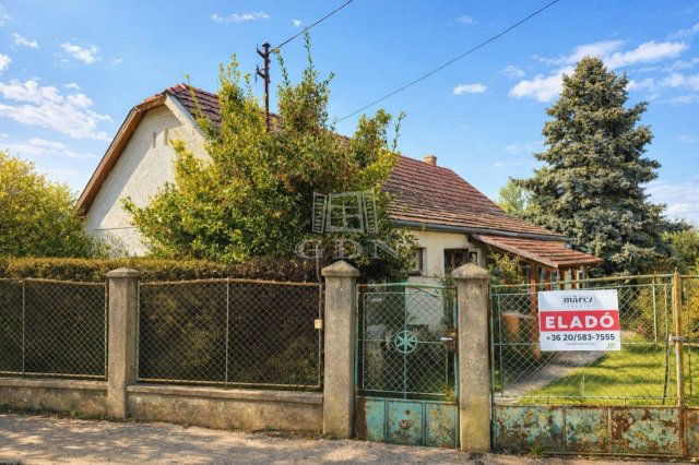 Eladó családi ház, Sárszentmihályon 32.9 M Ft, 2+1 szobás