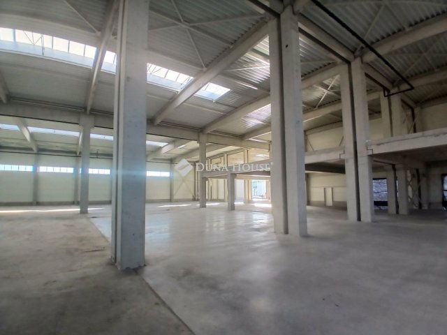 Eladó ipari ingatlan, Debrecenben 1980 M Ft / költözzbe.hu