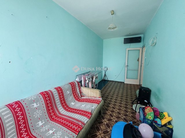 Eladó téglalakás, Tatabányán, Szent György utcában 31 M Ft