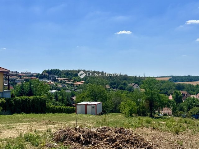 Eladó telek, Pécelen, Álmos Vezér utcában 55.9 M Ft