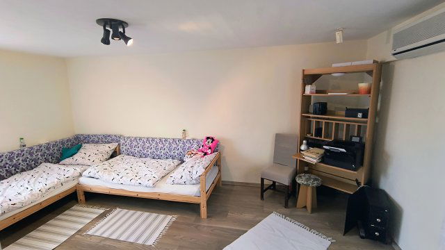 Eladó családi ház, Érden, Tekercselő utcában 99 M Ft, 5 szobás