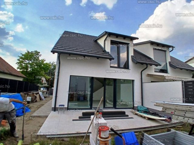Eladó ikerház, Budapesten, III. kerületben 229.9 M Ft, 4 szobás