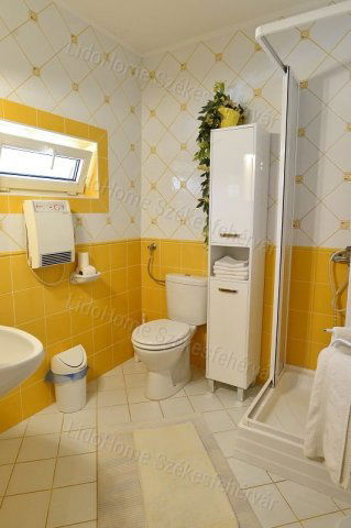Eladó hotel, Herenden 380 M Ft, 7 szobás / költözzbe.hu