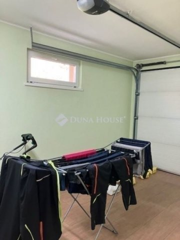 Eladó családi ház, Budapesten, XVII. kerületben 116 M Ft