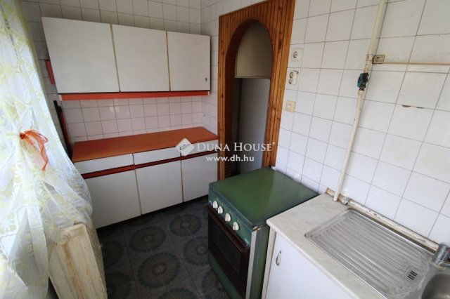 Eladó panellakás, Budaörsön 85 M Ft, 3 szobás