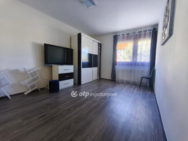 Kiadó téglalakás, albérlet, Nagykanizsán 140 E Ft / hó