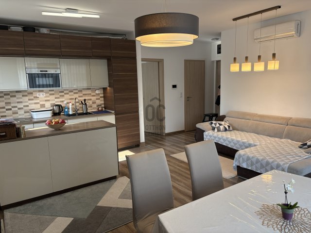 Eladó téglalakás, Budapesten, XIV. kerületben, Egressy úton