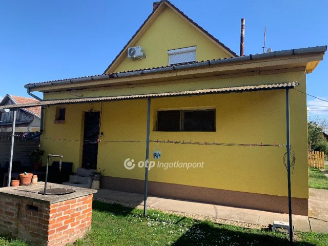Eladó családi ház, Zagyvarékason 39.9 M Ft, 5 szobás