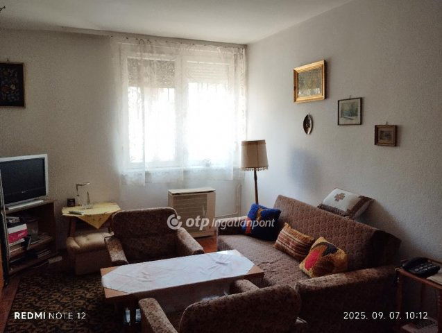 Eladó téglalakás, Budapesten, XX. kerületben 47.5 M Ft, 1 szobás