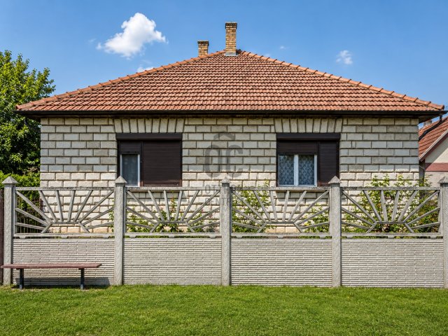 Eladó családi ház, Nyírábrányon 25 M Ft, 3 szobás
