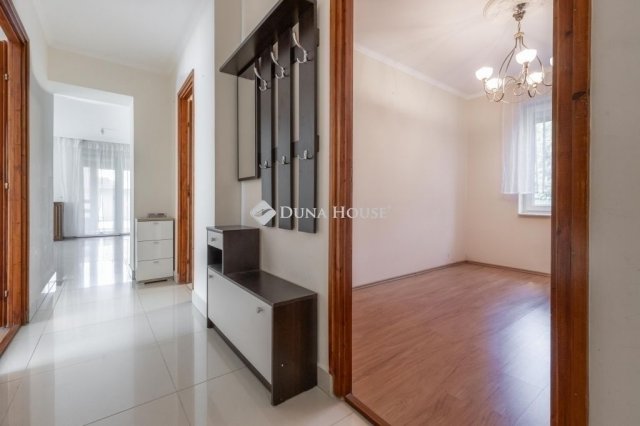 Eladó családi ház, Budapesten, XVI. kerületben 220 M Ft