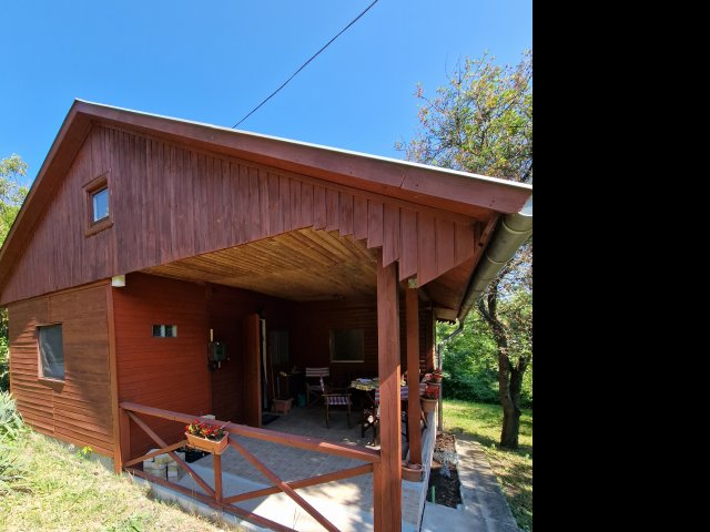 Eladó családi ház, Tahitótfalun 32.9 M Ft, 2 szobás