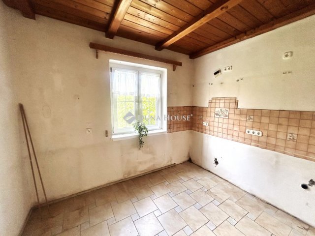 Eladó családi ház, Héderváron 43.49 M Ft, 2 szobás