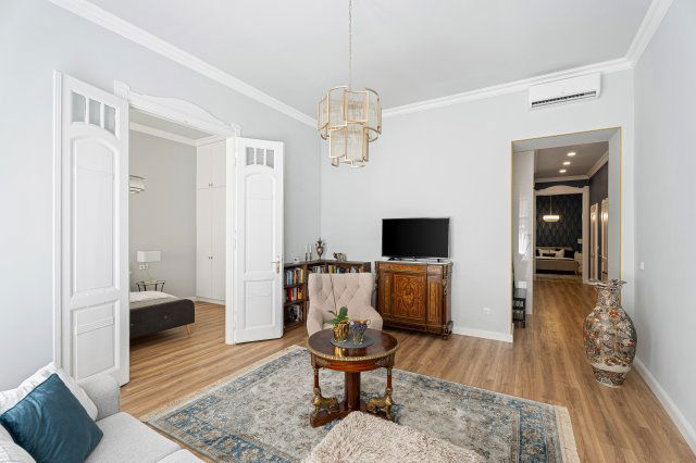 Eladó téglalakás, Budapesten, VI. kerületben 215 M Ft, 4 szobás