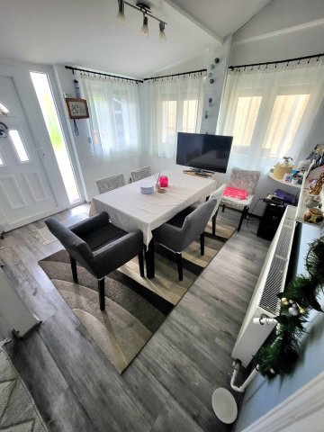 Eladó családi ház, Balatonkenesén 99 M Ft, 4 szobás