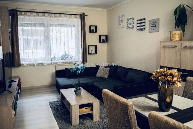 Eladó téglalakás, Budapesten, XIII. kerületben, Zsinór utcában