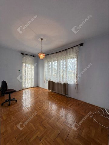 Eladó családi ház, Csornán 57.9 M Ft, 3 szobás