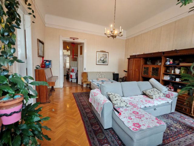 Eladó téglalakás, Budapesten, VIII. kerületben 127 M Ft