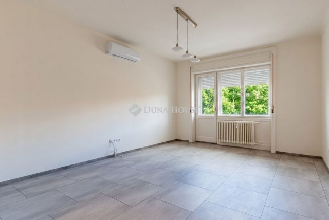 Eladó téglalakás, Budapesten, I. kerületben 109 M Ft, 2 szobás