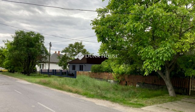 Eladó családi ház, Kunszentmiklóson 84.17 M Ft, 5 szobás