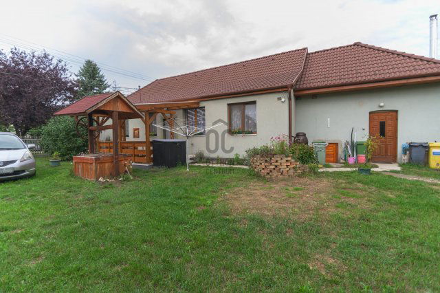 Eladó családi ház, Szárligeten 79 M Ft, 2 szobás