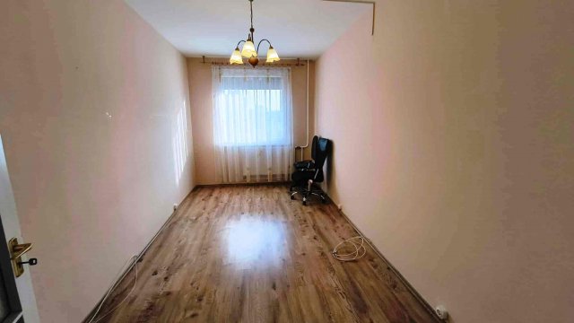 Eladó panellakás, Debrecenben, Füredi úton 63.49 M Ft, 2 szobás