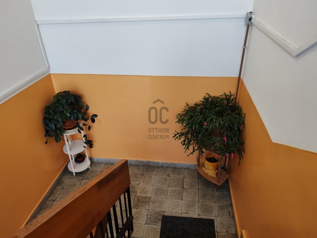 Eladó téglalakás, Siófokon 55.5 M Ft, 2 szobás