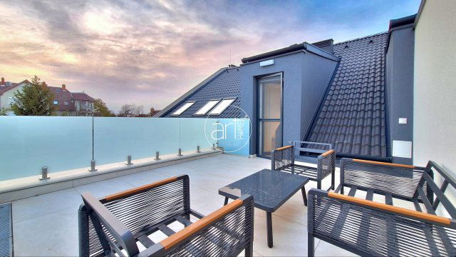 Kiadó téglalakás, albérlet, Szegeden 300 E Ft / hó, 2 szobás