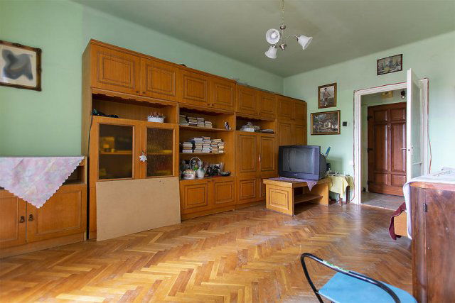 Eladó panellakás, Budapesten, XXI. kerületben, Szentmiklósi úton