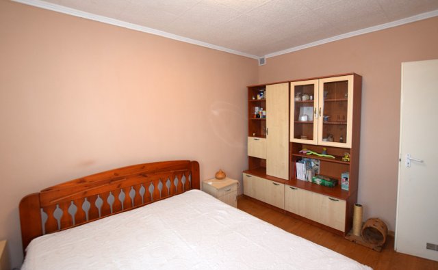 Eladó családi ház, Debrecenben 99 M Ft, 3+1 szobás