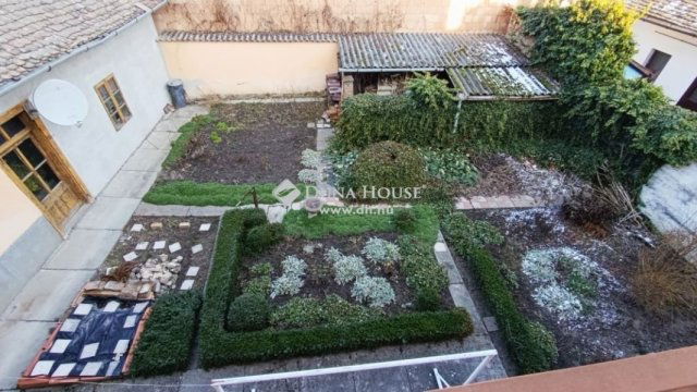 Eladó téglalakás, Mohácson 47.9 M Ft, 3 szobás