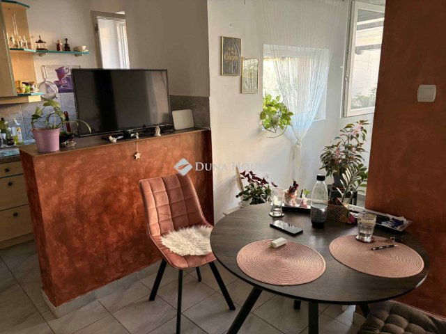 Eladó családi ház, Rábatamásin 49.99 M Ft, 3 szobás