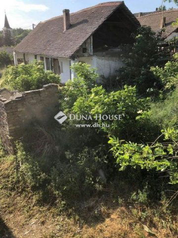 Eladó családi ház, Dunaszekcsőn 5.5 M Ft, 1 szobás