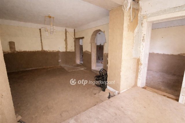 Eladó családi ház, Albertirsán 39.5 M Ft, 2 szobás