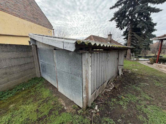 Eladó családi ház, Gyulán 32.9 M Ft, 2 szobás