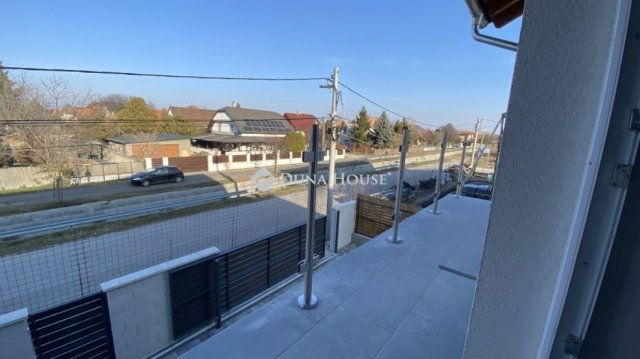 Eladó téglalakás, Dunaharasztin 94.785 M Ft, 2 szobás